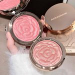 Kakashow Embossed Rose Highlighter Blush - Image 3