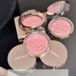 Kakashow Embossed Rose Highlighter Blush
